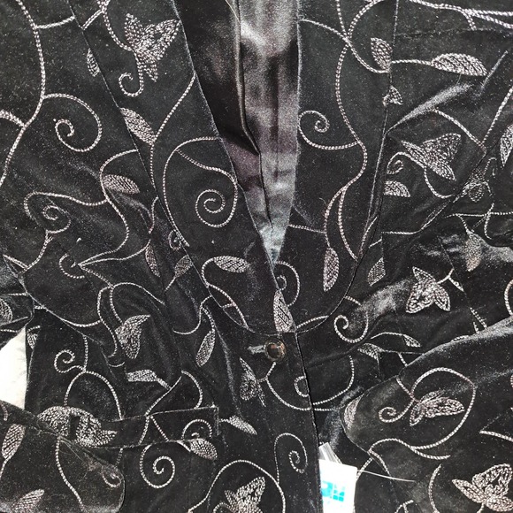 NWT- Fancy Covington Size 16 Black Velour/Velvet Embroidered Blazer Jacket - Picture 10 of 12